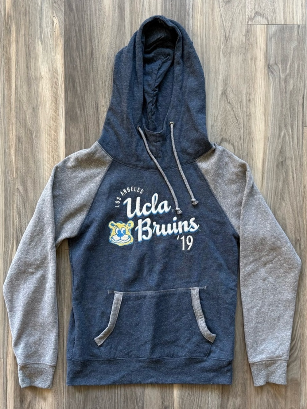 UCLA Bruins Hoodie Size S